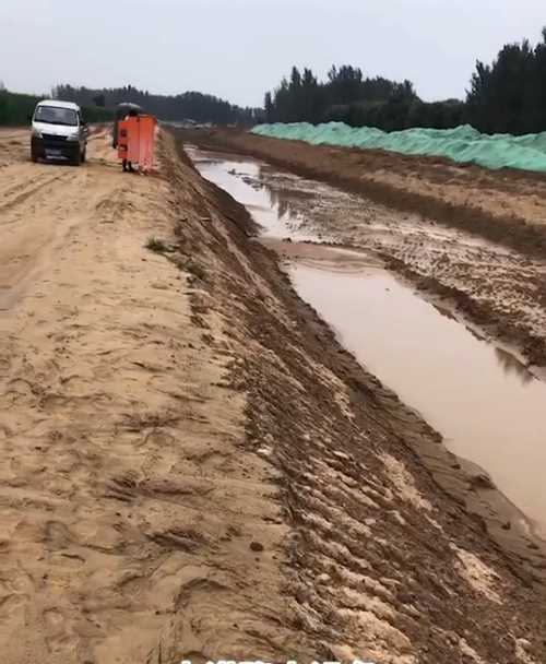 北京丰台区河道降水